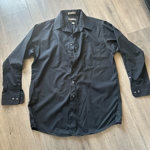 Men’s black button up dress shirt wrinkle free